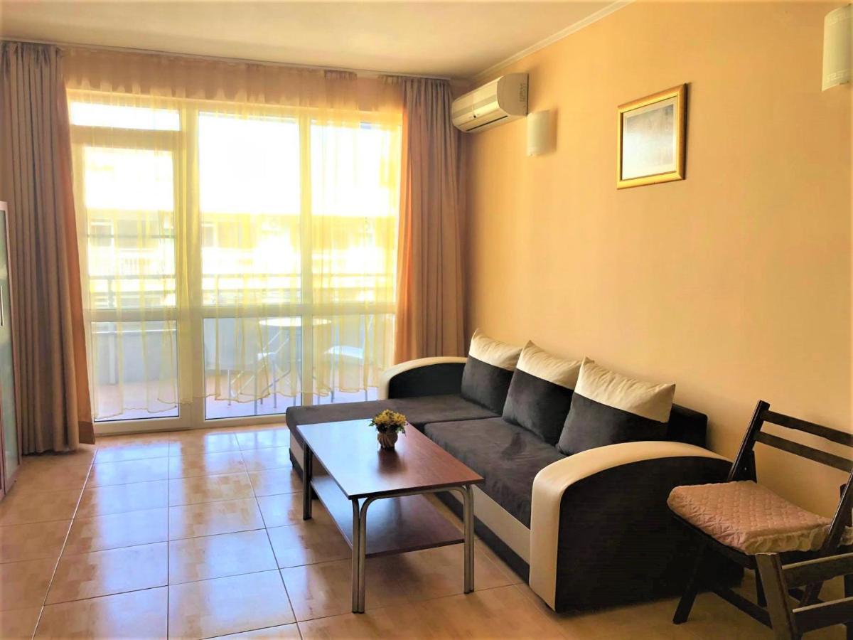 Apartment In Central Plaza Sunny Beach Eksteriør billede